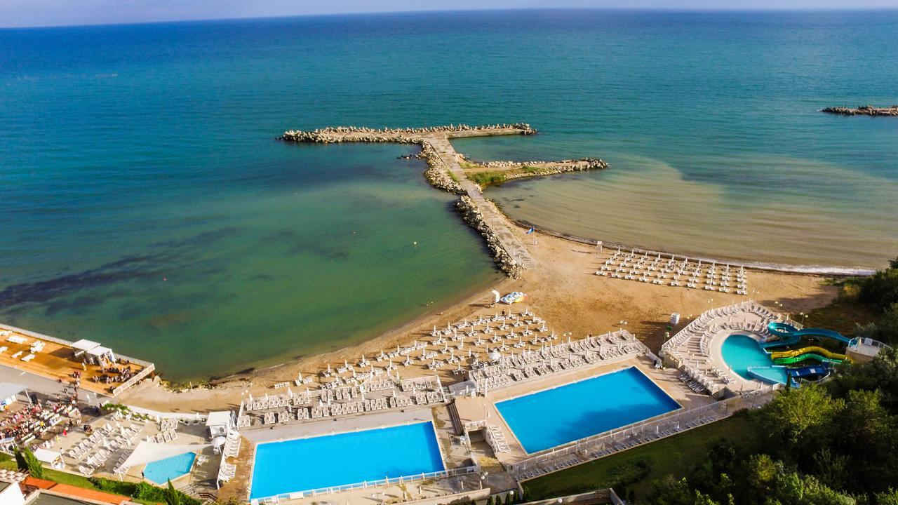 White Lagoon Resort Cavarna Exterior foto