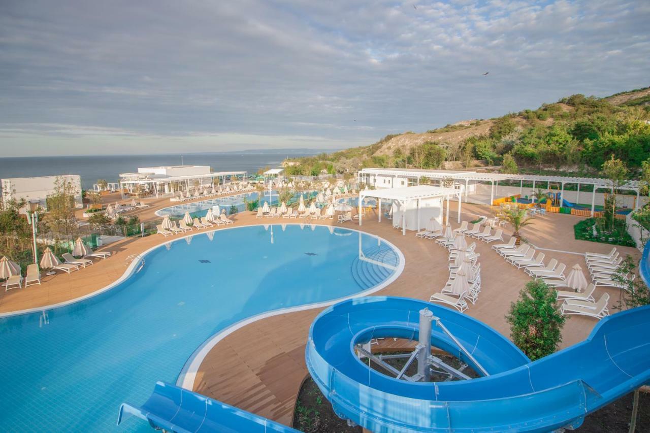 White Lagoon Resort Cavarna Exterior foto
