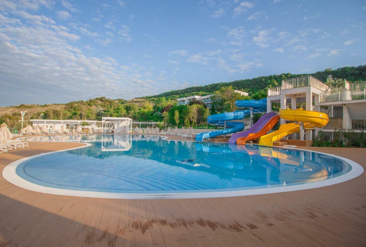 White Lagoon Resort Cavarna Exterior foto