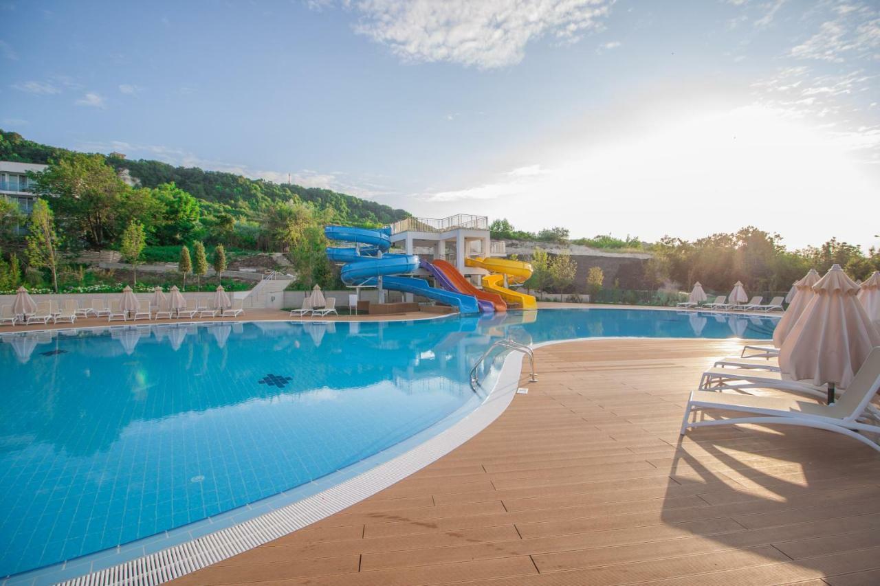 White Lagoon Resort Cavarna Exterior foto