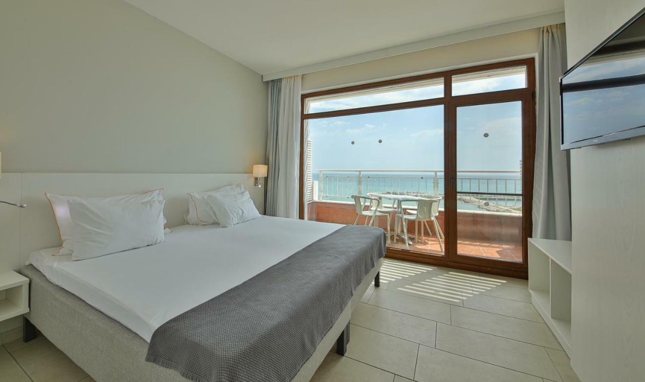 White Lagoon Resort Cavarna Exterior foto
