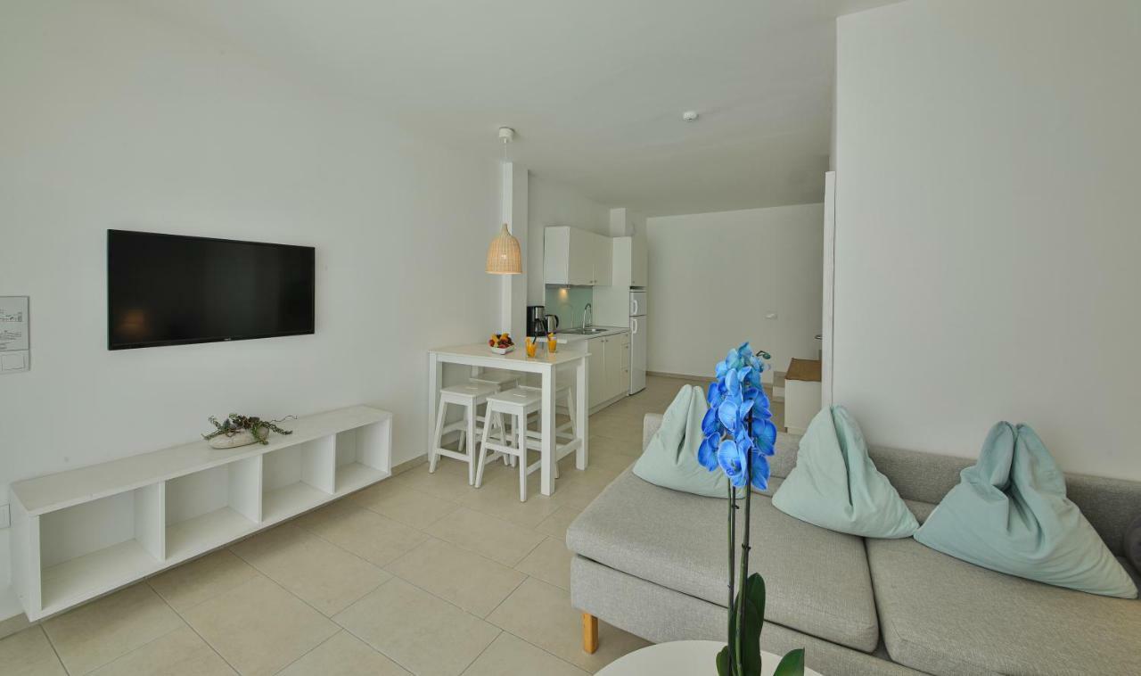White Lagoon Resort Cavarna Exterior foto