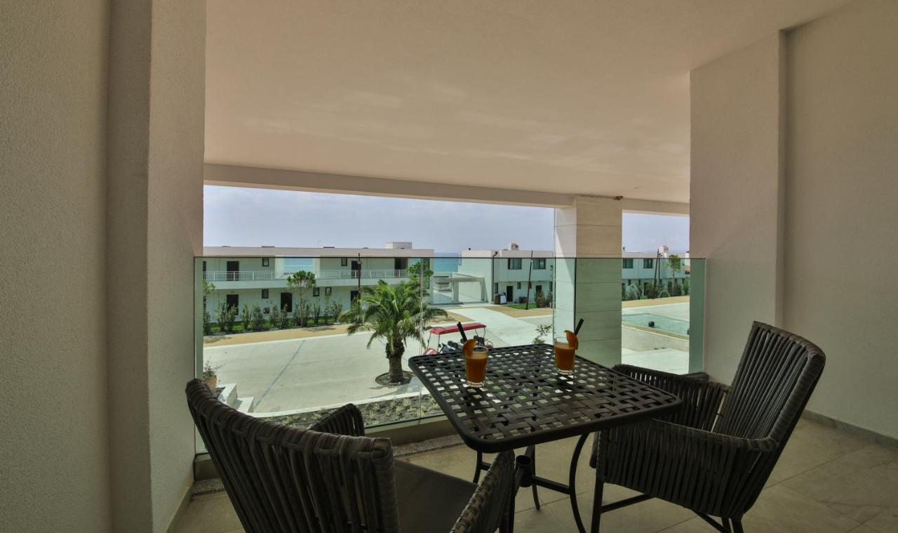 White Lagoon Resort Cavarna Exterior foto