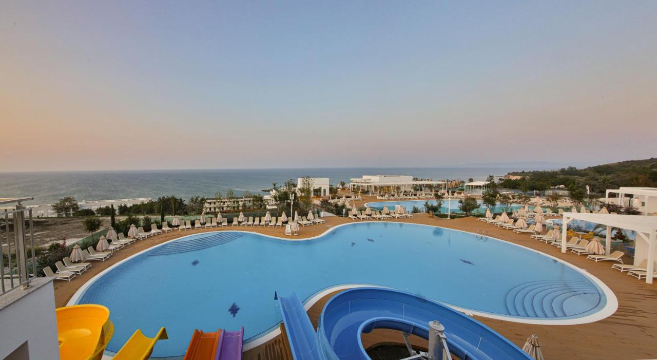 White Lagoon Resort Cavarna Exterior foto